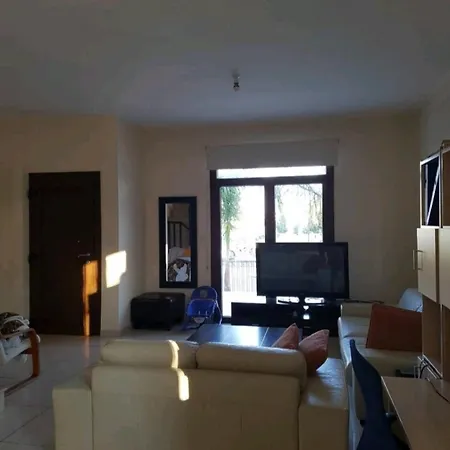 House In A Quiet Area Holiday home *